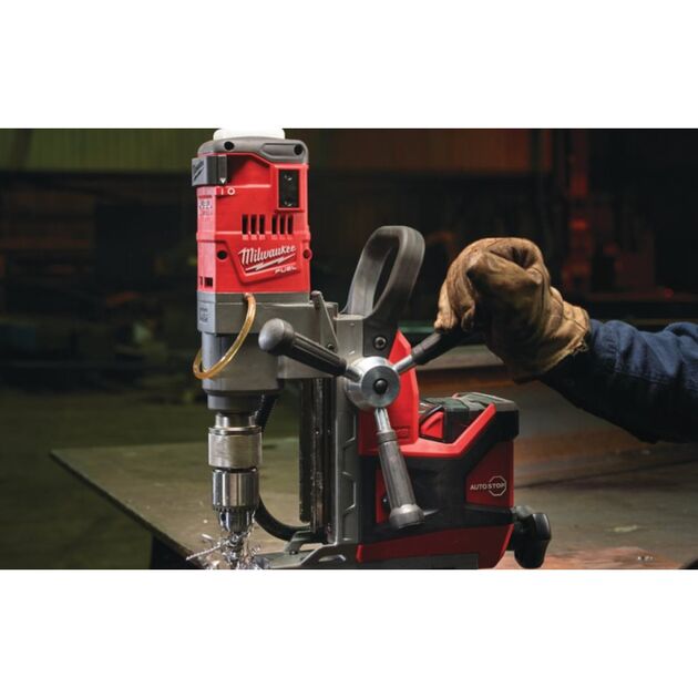 Акумуляторна дрель на магнітній станині з постійним магнітом MILWAUKEE M18 FUEL FMDP-0C 493345163, фото , зображення 3 | SNABZHENIE.com.ua