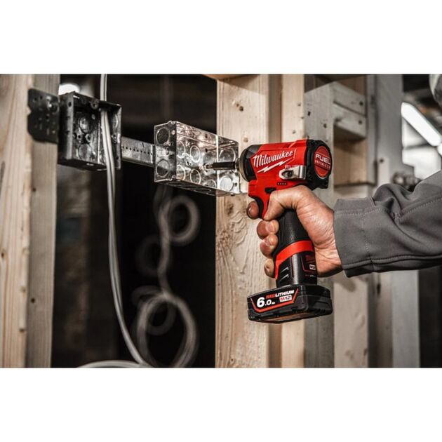 Винтоверт аккумуляторный Milwaukee M12 FID2-0, 170 Нм, фото , изображение 6 | SNABZHENIE.com.ua