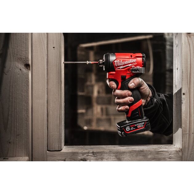 Винтоверт аккумуляторный Milwaukee M12 FID2-0, 170 Нм, фото , изображение 5 | SNABZHENIE.com.ua