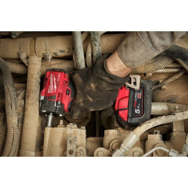 Гайковерт високопотужний MILWAUKEE 1/2 (339 Nm) з фрикційним кільцем M18 FUEL FIW2F12-502X, фото , зображення 4 | SNABZHENIE.com.ua