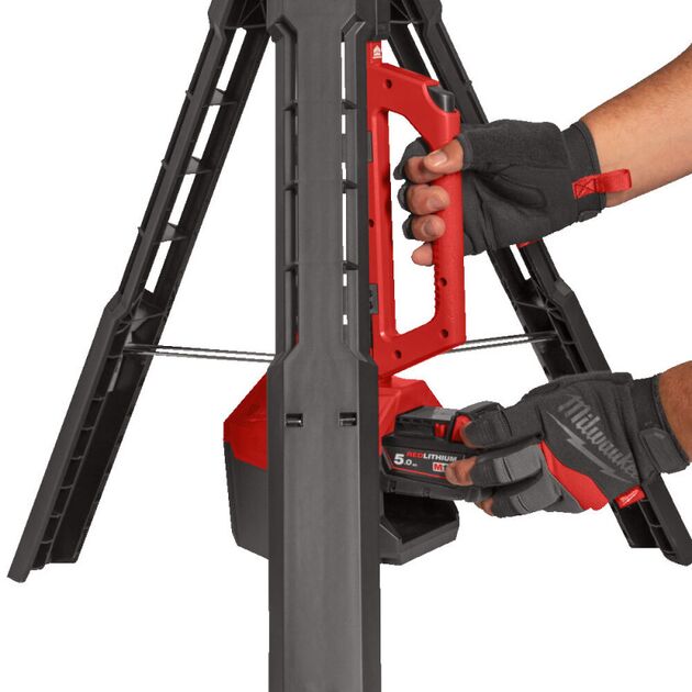 Светодиодный прожектор M18 TRUEVIEW 2800 лм SAL2-0 + сумка в подарок, фото , изображение 4 | SNABZHENIE.com.ua