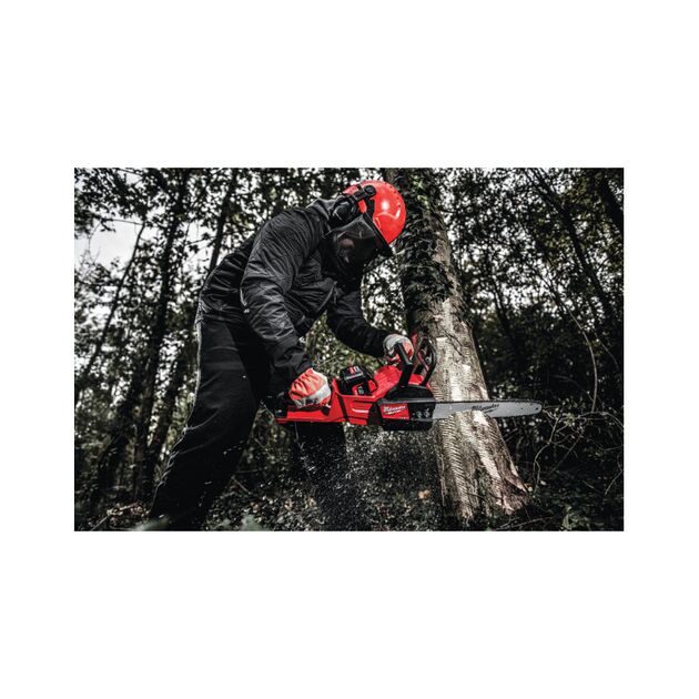 Пила цепная аккумуляторная бесщёточная MILWAUKEE (шина 40см) M18 FCHS-121 (ЗУ+1акк.Х12Ач) FORGE™, фото , изображение 8 | SNABZHENIE.com.ua
