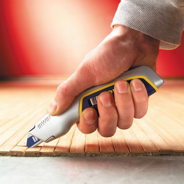 Нож с выдвижным лезвием ProTouch IRWIN 10504236, фото , изображение 4 | SNABZHENIE.com.ua Нож с выдвижным лезвием ProTouch IRWIN 10504236, фото , изображение 4 | SNABZHENIE.com.ua