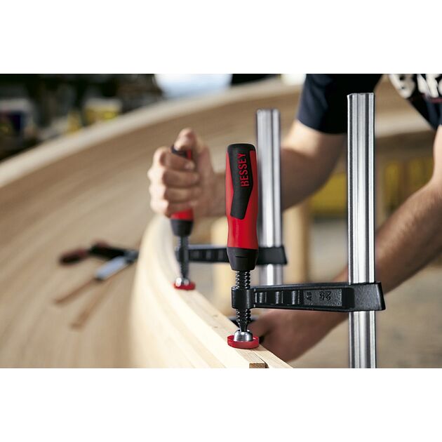 Струбцина TG 300 из ковкого чугуна с пластиковой рукояткой BESSEY, фото , изображение 8 | SNABZHENIE.com.ua Струбцина TG 300 из ковкого чугуна с пластиковой рукояткой BESSEY, фото , изображение 8 | SNABZHENIE.com.ua