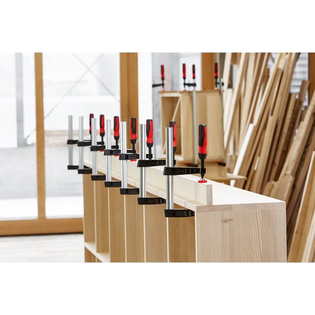Струбцина TG з ковкого чугуна з пластиковою рукояткою 300 TG30-2K BESSEY, фото , зображення 4 | SNABZHENIE.com.ua Струбцина TG з ковкого чугуна з пластиковою рукояткою 300 TG30-2K BESSEY, фото , зображення 4 | SNABZHENIE.com.ua