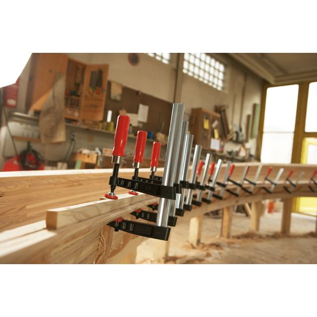 Струбцина TG12 BESSEY из ковкого чугуна с деревянной ручкой 120 мм, фото , изображение 5 | SNABZHENIE.com.ua Струбцина TG12 BESSEY из ковкого чугуна с деревянной ручкой 120 мм, фото , изображение 5 | SNABZHENIE.com.ua