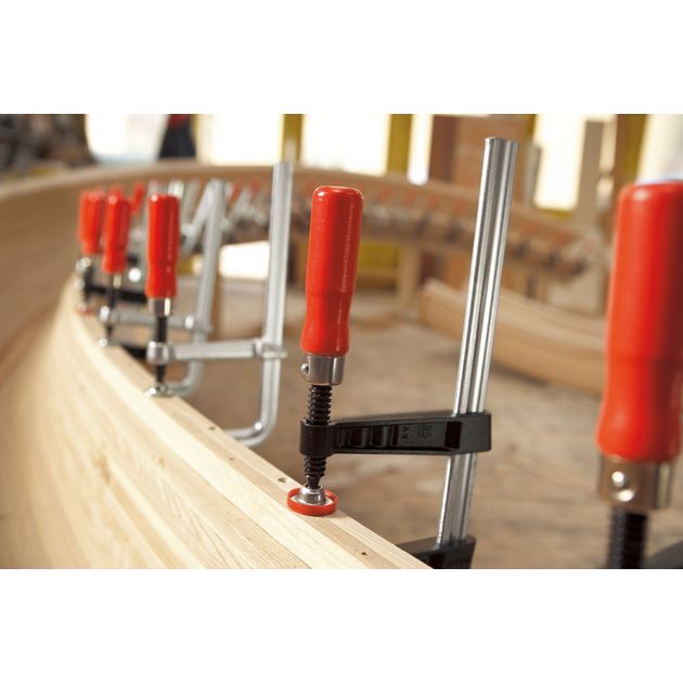 Струбцина TG12 BESSEY из ковкого чугуна с деревянной ручкой 120 мм, фото , изображение 4 | SNABZHENIE.com.ua Струбцина TG12 BESSEY из ковкого чугуна с деревянной ручкой 120 мм, фото , изображение 4 | SNABZHENIE.com.ua