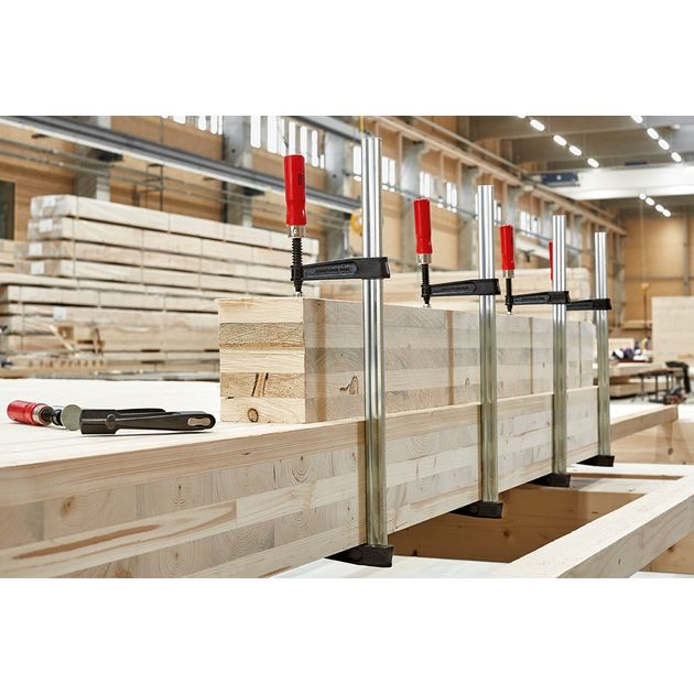Струбцина TKPN 600 мм из ковкого чугуна с деревянной ручкой BESSEY, фото , изображение 4 | SNABZHENIE.com.ua Струбцина TKPN 600 мм из ковкого чугуна с деревянной ручкой BESSEY, фото , изображение 4 | SNABZHENIE.com.ua