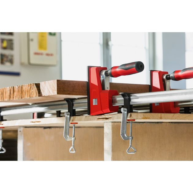 Корпусная струбцина BESSEY REVO KRE 300 KRE30-2K, фото , изображение 19 | SNABZHENIE.com.ua Корпусная струбцина BESSEY REVO KRE 300 KRE30-2K, фото , изображение 19 | SNABZHENIE.com.ua