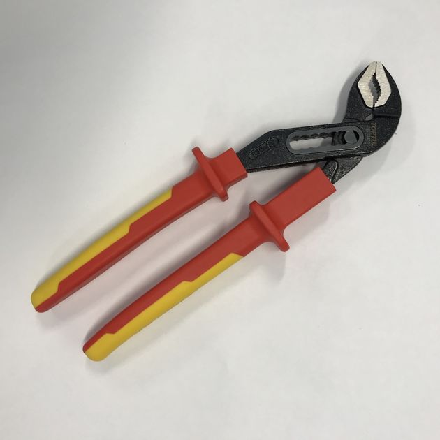 Изолированные переставные клещи 1000V VDE TOPTUL DGCE2210, фото , изображение 3 | SNABZHENIE.com.ua Изолированные переставные клещи 1000V VDE TOPTUL DGCE2210, фото , изображение 3 | SNABZHENIE.com.ua