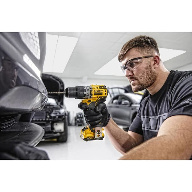 Дрель-шуруповерт акумуляторний безщітковий ударний DeWALT DCD706D2, фото , зображення 5 | SNABZHENIE.com.ua Дрель-шуруповерт акумуляторний безщітковий ударний DeWALT DCD706D2, фото , зображення 5 | SNABZHENIE.com.ua