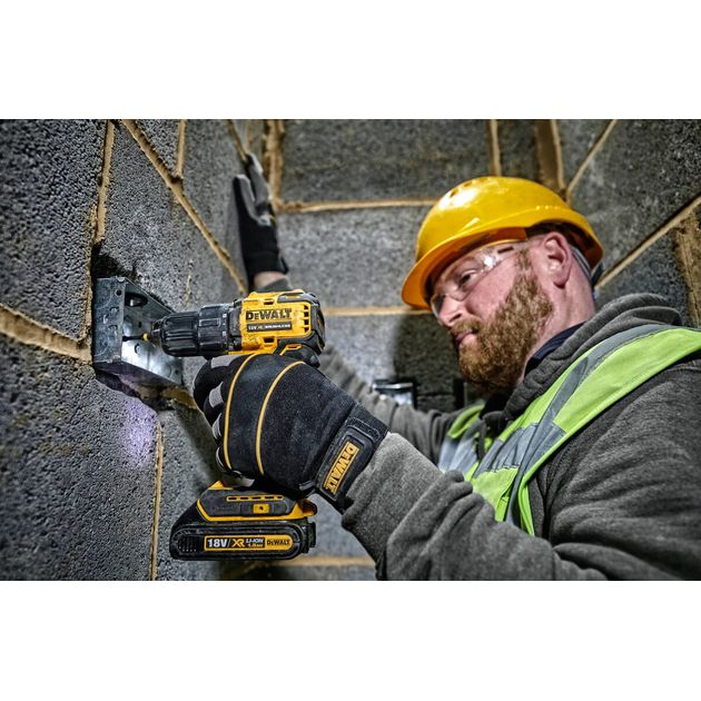Дрель-шуруповерт акумуляторний безщітковий DeWALT DCD708D2T, фото , зображення 4 | SNABZHENIE.com.ua Дрель-шуруповерт акумуляторний безщітковий DeWALT DCD708D2T, фото , зображення 4 | SNABZHENIE.com.ua
