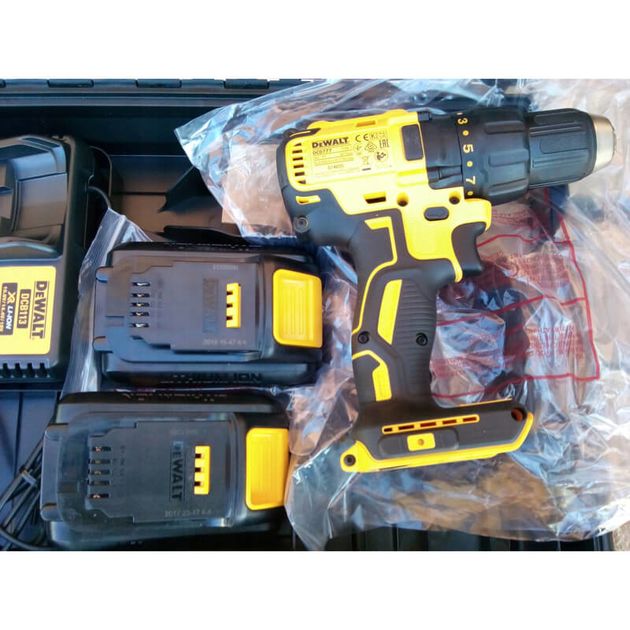 Аккумуляторная дрель-шуруповерт DeWALT DCD777L2T бесщёточная, фото , изображение 5 | SNABZHENIE.com.ua Аккумуляторная дрель-шуруповерт DeWALT DCD777L2T бесщёточная, фото , изображение 5 | SNABZHENIE.com.ua