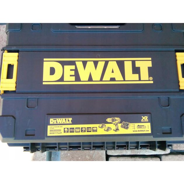 Аккумуляторная дрель-шуруповерт DeWALT DCD777L2T бесщёточная, фото , изображение 7 | SNABZHENIE.com.ua Аккумуляторная дрель-шуруповерт DeWALT DCD777L2T бесщёточная, фото , изображение 7 | SNABZHENIE.com.ua