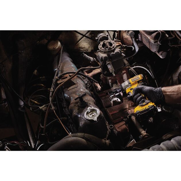 Гайковерт ударний акумуляторний безщітковий DeWALT DCF902N, фото , зображення 6 | SNABZHENIE.com.ua Гайковерт ударний акумуляторний безщітковий DeWALT DCF902N, фото , зображення 6 | SNABZHENIE.com.ua