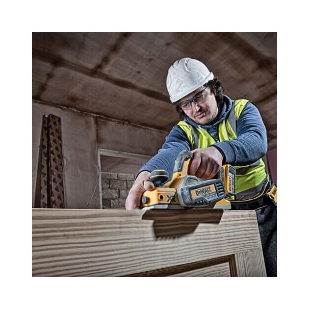 Акумуляторний рубанок DCP580NT DeWALT, фото , зображення 5 | SNABZHENIE.com.ua Акумуляторний рубанок DCP580NT DeWALT, фото , зображення 5 | SNABZHENIE.com.ua