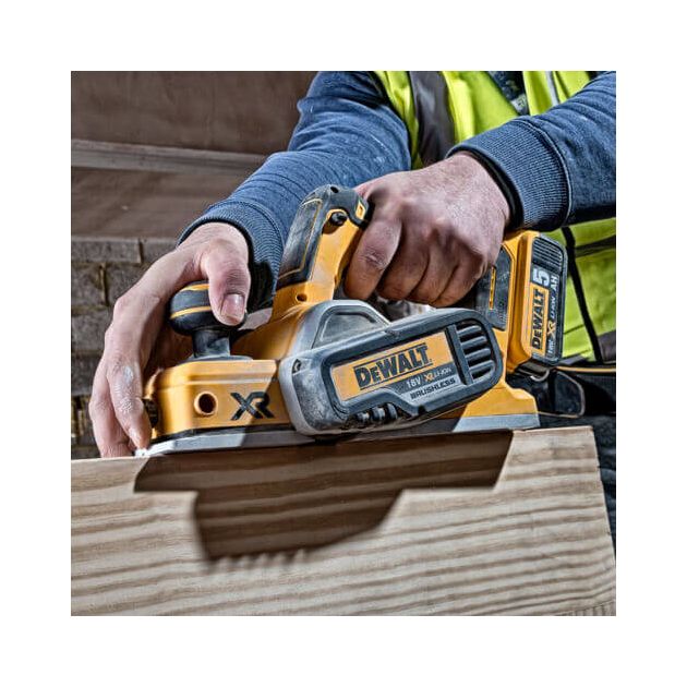 Акумуляторний рубанок DCP580NT DeWALT, фото , зображення 6 | SNABZHENIE.com.ua Акумуляторний рубанок DCP580NT DeWALT, фото , зображення 6 | SNABZHENIE.com.ua