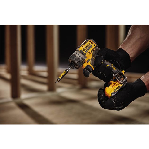 Шуруповерт акумуляторний безщітковий DeWALT DCF601D2, фото , зображення 7 | SNABZHENIE.com.ua Шуруповерт акумуляторний безщітковий DeWALT DCF601D2, фото , зображення 7 | SNABZHENIE.com.ua