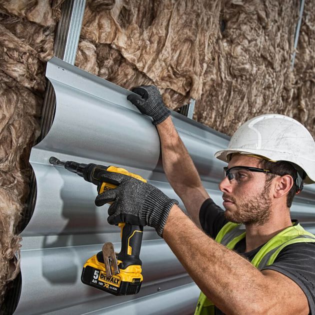 Аккумуляторный шуруповерт DeWALT DCF622N, фото , изображение 3 | SNABZHENIE.com.ua Аккумуляторный шуруповерт DeWALT DCF622N, фото , изображение 3 | SNABZHENIE.com.ua