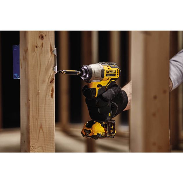 Шуруповерт акумуляторний ударний безщітковий DeWALT DCF801D2, фото , зображення 7 | SNABZHENIE.com.ua Шуруповерт акумуляторний ударний безщітковий DeWALT DCF801D2, фото , зображення 7 | SNABZHENIE.com.ua