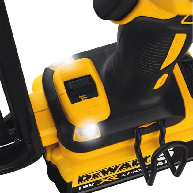 Аккумуляторный гвоздезабиватель DeWALT DCN650P2, фото , изображение 4 | SNABZHENIE.com.ua Аккумуляторный гвоздезабиватель DeWALT DCN650P2, фото , изображение 4 | SNABZHENIE.com.ua