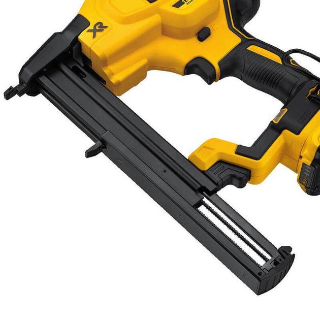Аккумуляторный гвоздезабиватель DeWALT DCN681D2, фото , изображение 4 | SNABZHENIE.com.ua