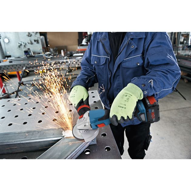 Угловий шліфувальний апарат Li-ion 18 В GWS 18V-15 C BOSCH (06019H6000), фото , зображення 2 | SNABZHENIE.com.ua