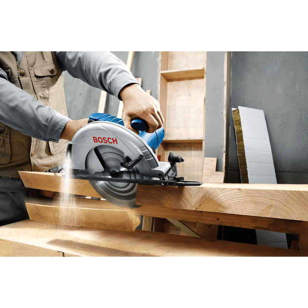 Дисковая пила BOSCH GKS 235 (06015A2001), фото , изображение 3 | SNABZHENIE.com.ua Дисковая пила BOSCH GKS 235 (06015A2001), фото , изображение 3 | SNABZHENIE.com.ua