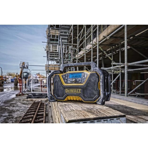Радіоприймач DeWALT DCR029, фото , зображення 6 | SNABZHENIE.com.ua Радіоприймач DeWALT DCR029, фото , зображення 6 | SNABZHENIE.com.ua