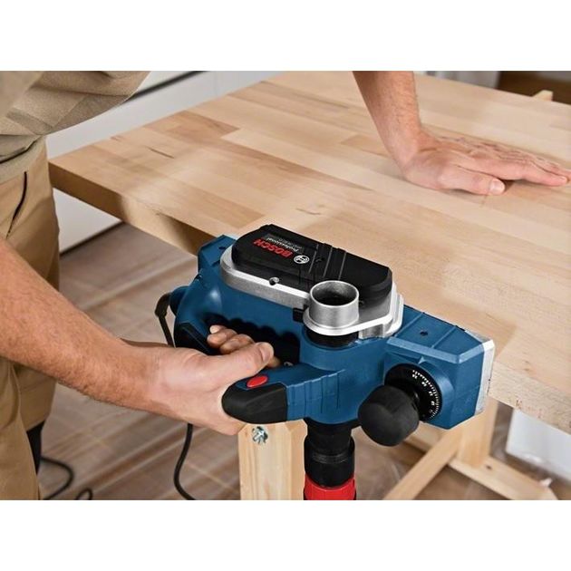 Рубанок BOSCH GHO 26-82 D, фото , изображение 3 | SNABZHENIE.com.ua Рубанок BOSCH GHO 26-82 D, фото , изображение 3 | SNABZHENIE.com.ua