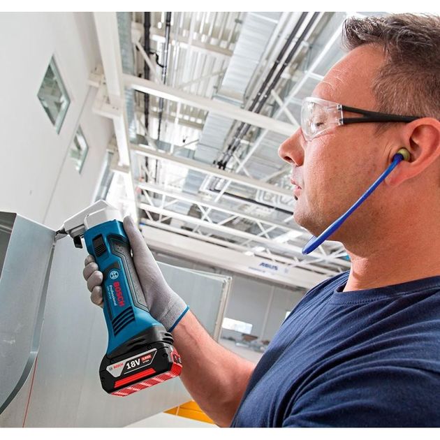 Аккумуляторные вырубные ножницы GNA 18V-16 Solo BOSCH (0601529500), фото , изображение 5 | SNABZHENIE.com.ua Аккумуляторные вырубные ножницы GNA 18V-16 Solo BOSCH (0601529500), фото , изображение 5 | SNABZHENIE.com.ua