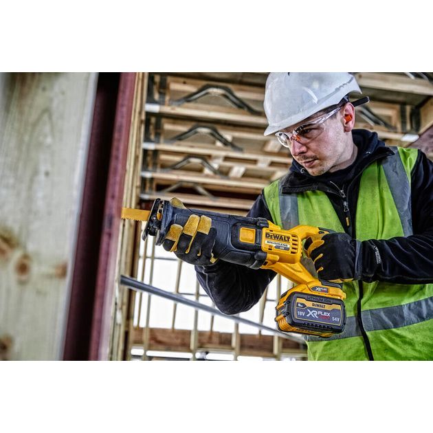 Пила сабельна акумуляторна DeWALT DCS389NT, фото , зображення 8 | SNABZHENIE.com.ua Пила сабельна акумуляторна DeWALT DCS389NT, фото , зображення 8 | SNABZHENIE.com.ua
