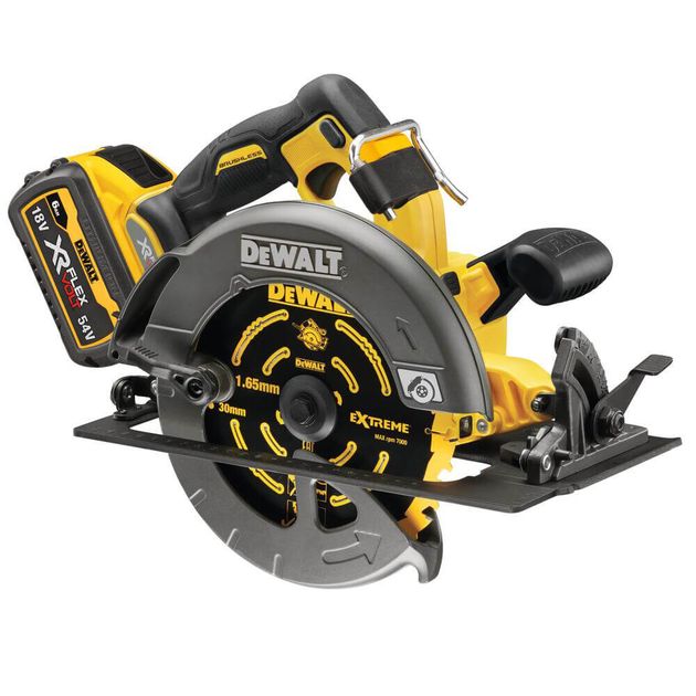 Аккумуляторная дисковая пила DeWALT DCS578T2, фото , изображение 3 | SNABZHENIE.com.ua Аккумуляторная дисковая пила DeWALT DCS578T2, фото , изображение 3 | SNABZHENIE.com.ua