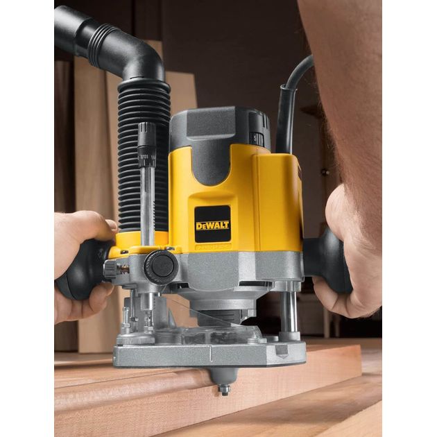 Фрезер мережевий DeWALT DW621KT (DW621KT), фото , зображення 7 | SNABZHENIE.com.ua Фрезер мережевий DeWALT DW621KT (DW621KT), фото , зображення 7 | SNABZHENIE.com.ua