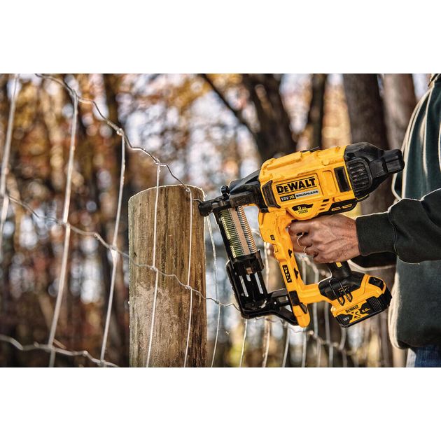 Степлер скобозабивний акумуляторний безщітковий DeWALT DCFS950N, фото , зображення 9 | SNABZHENIE.com.ua Степлер скобозабивний акумуляторний безщітковий DeWALT DCFS950N, фото , зображення 9 | SNABZHENIE.com.ua