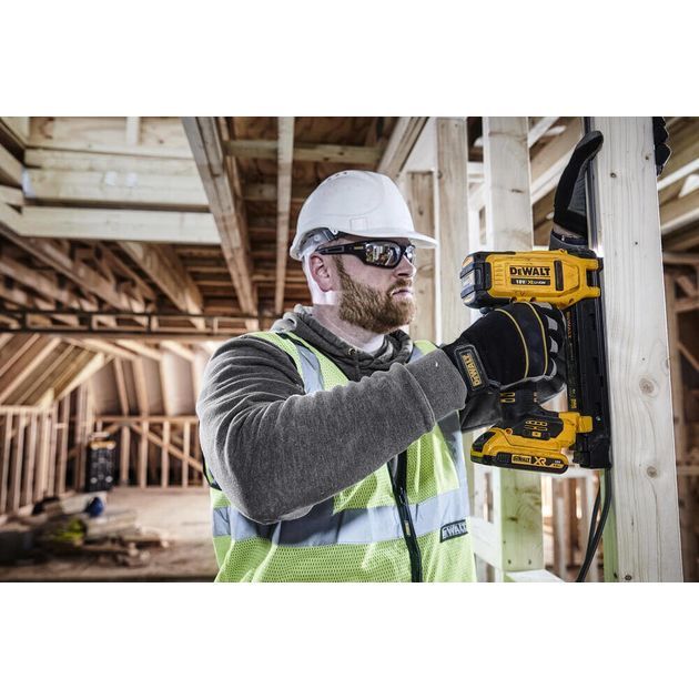 Степлер скобозабивний акумуляторний DeWALT DCN701D2, фото , зображення 8 | SNABZHENIE.com.ua Степлер скобозабивний акумуляторний DeWALT DCN701D2, фото , зображення 8 | SNABZHENIE.com.ua