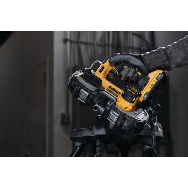 Пила ленточна акумуляторна безщіткова DeWALT DCS377NT, фото , зображення 9 | SNABZHENIE.com.ua Пила ленточна акумуляторна безщіткова DeWALT DCS377NT, фото , зображення 9 | SNABZHENIE.com.ua