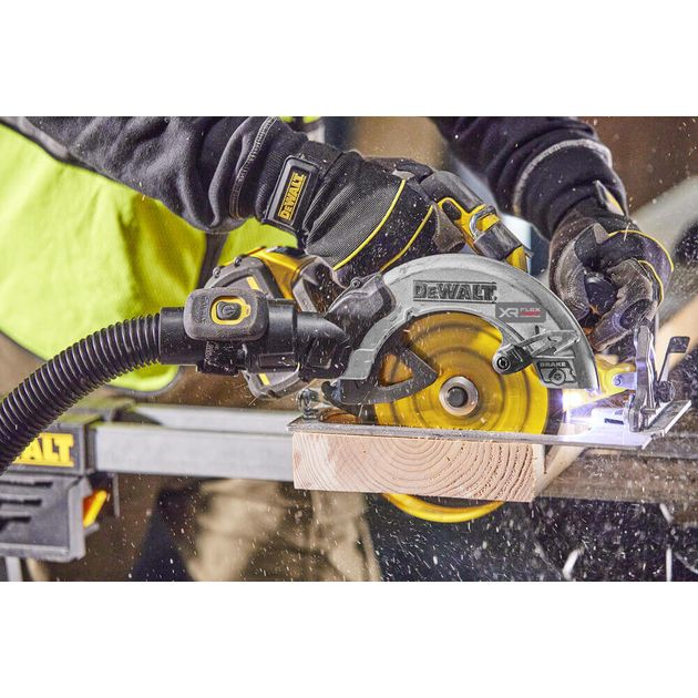 Пила дискова акумуляторна безщіткова DeWALT DCS573NT, фото , зображення 7 | SNABZHENIE.com.ua Пила дискова акумуляторна безщіткова DeWALT DCS573NT, фото , зображення 7 | SNABZHENIE.com.ua