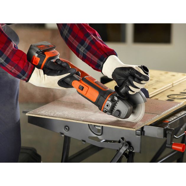 Аккумуляторная шлифмашина BLACK+DECKER BCG720N, фото , изображение 4 | SNABZHENIE.com.ua Аккумуляторная шлифмашина BLACK+DECKER BCG720N, фото , изображение 4 | SNABZHENIE.com.ua