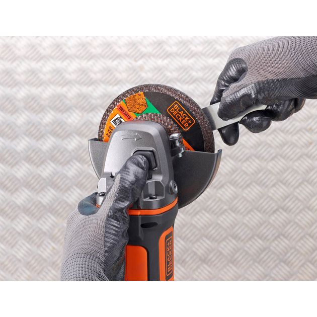 Аккумуляторная шлифмашина BLACK+DECKER BCG720N, фото , изображение 8 | SNABZHENIE.com.ua Аккумуляторная шлифмашина BLACK+DECKER BCG720N, фото , изображение 8 | SNABZHENIE.com.ua