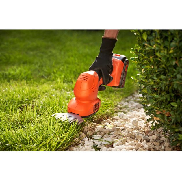 Кусторіз акумуляторний BLACK+DECKER BCSS18B, фото , зображення 10 | SNABZHENIE.com.ua Кусторіз акумуляторний BLACK+DECKER BCSS18B, фото , зображення 10 | SNABZHENIE.com.ua