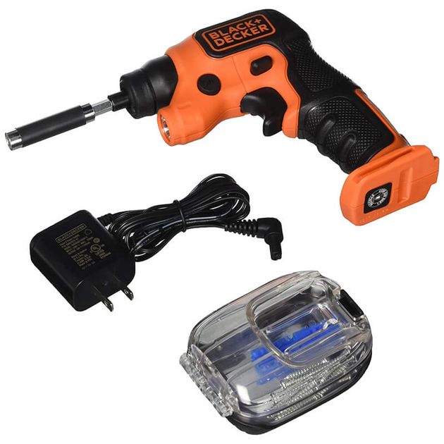 Отвертка-фонарь аккумуляторная BLACK+DECKER BDCSFS30C, фото , изображение 2 | SNABZHENIE.com.ua Отвертка-фонарь аккумуляторная BLACK+DECKER BDCSFS30C, фото , изображение 2 | SNABZHENIE.com.ua