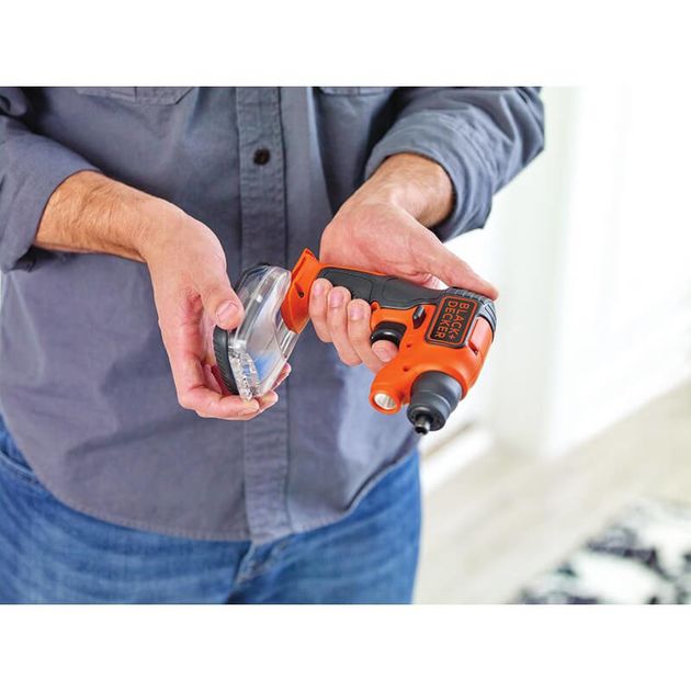 Отвертка-фонарь аккумуляторная BLACK+DECKER BDCSFS30C, фото , изображение 7 | SNABZHENIE.com.ua Отвертка-фонарь аккумуляторная BLACK+DECKER BDCSFS30C, фото , изображение 7 | SNABZHENIE.com.ua