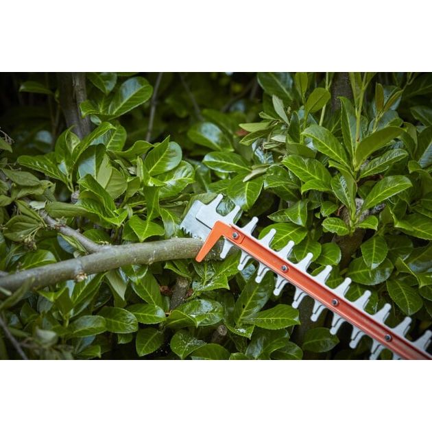 Электрический кусторез BLACK+DECKER BEHTS551, фото , изображение 3 | SNABZHENIE.com.ua Электрический кусторез BLACK+DECKER BEHTS551, фото , изображение 3 | SNABZHENIE.com.ua