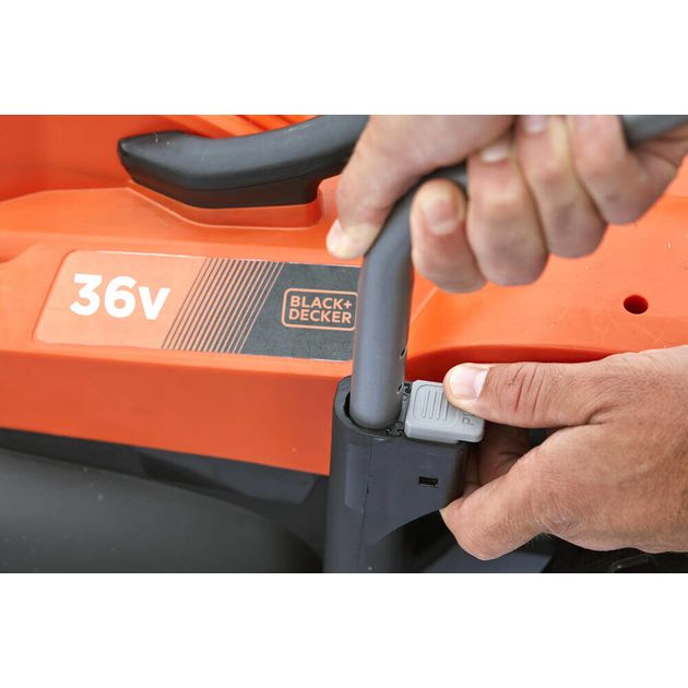 Газонокосилка акумуляторна BLACK+DECKER BCMW3336L2, фото , зображення 3 | SNABZHENIE.com.ua Газонокосилка акумуляторна BLACK+DECKER BCMW3336L2, фото , зображення 3 | SNABZHENIE.com.ua