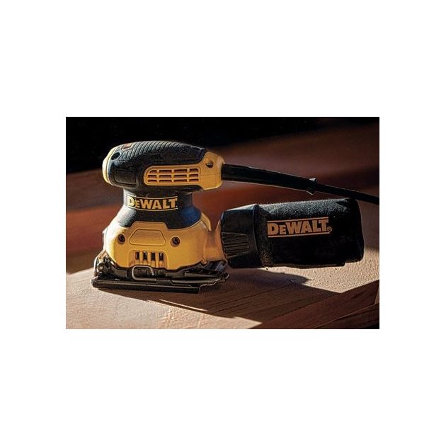 Вибрационная шлифмашина DeWALT DWE6411, фото , изображение 3 | SNABZHENIE.com.ua Вибрационная шлифмашина DeWALT DWE6411, фото , изображение 3 | SNABZHENIE.com.ua
