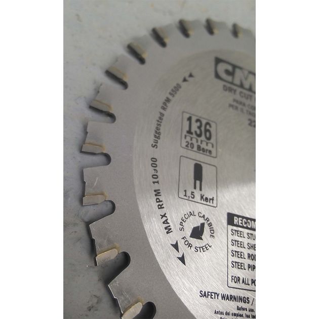 Пила дискова 136,5 х 20 мм, Z 30, по сталі для продольного та поперечного пилення CMT (226.030.05H), фото , зображення 7 | SNABZHENIE.com.ua Пила дискова 136,5 х 20 мм, Z 30, по сталі для продольного та поперечного пилення CMT (226.030.05H), фото , зображення 7 | SNABZHENIE.com.ua