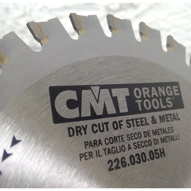 Пила дискова 136,5 х 20 мм, Z 30, по сталі для продольного та поперечного пилення CMT (226.030.05H), фото , зображення 9 | SNABZHENIE.com.ua Пила дискова 136,5 х 20 мм, Z 30, по сталі для продольного та поперечного пилення CMT (226.030.05H), фото , зображення 9 | SNABZHENIE.com.ua