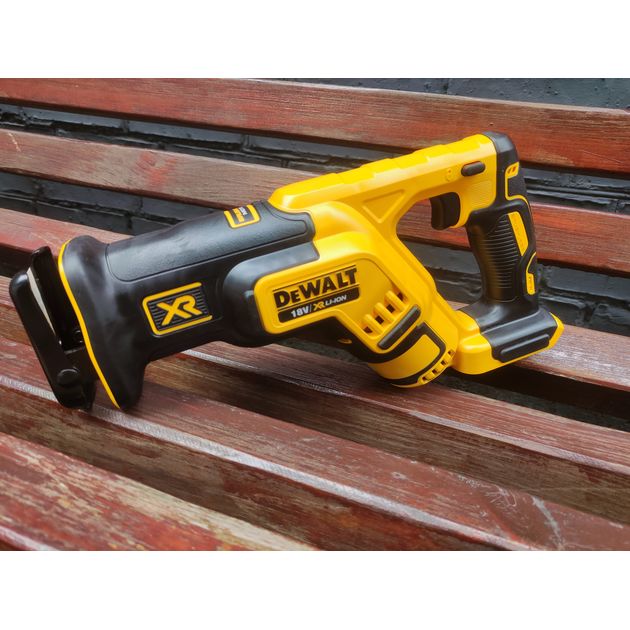 Аккумуляторная сабельная пила DeWALT DCS367NT, фото , изображение 16 | SNABZHENIE.com.ua Аккумуляторная сабельная пила DeWALT DCS367NT, фото , изображение 16 | SNABZHENIE.com.ua