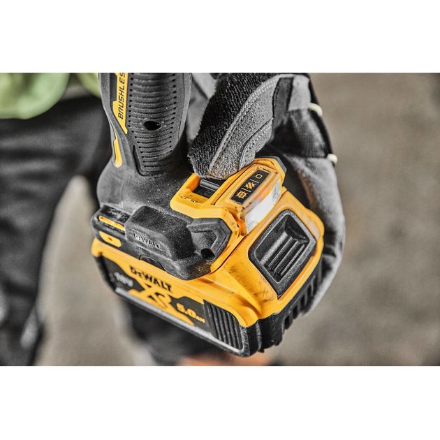 Дрель-шуруповерт акумуляторна безщіткова ударна DeWALT DCD805P2T, фото , зображення 9 | SNABZHENIE.com.ua Дрель-шуруповерт акумуляторна безщіткова ударна DeWALT DCD805P2T, фото , зображення 9 | SNABZHENIE.com.ua